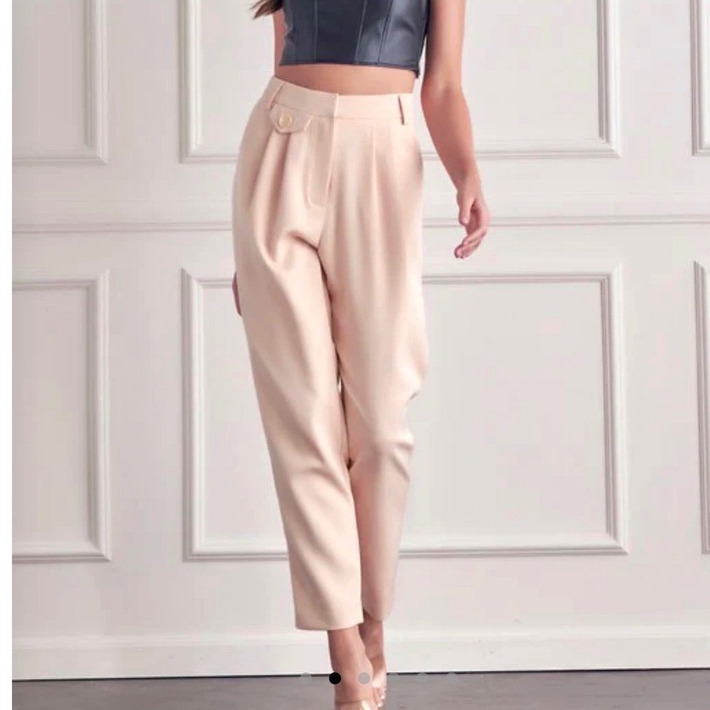 DO+BE Edite Mode Light Beige High Waisted Pleated Tapered‎ Pants Y22451 NWT M